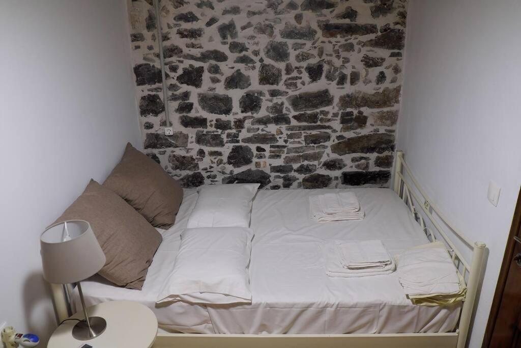 Natural House With Sea View & Garden Hébergement de vacances